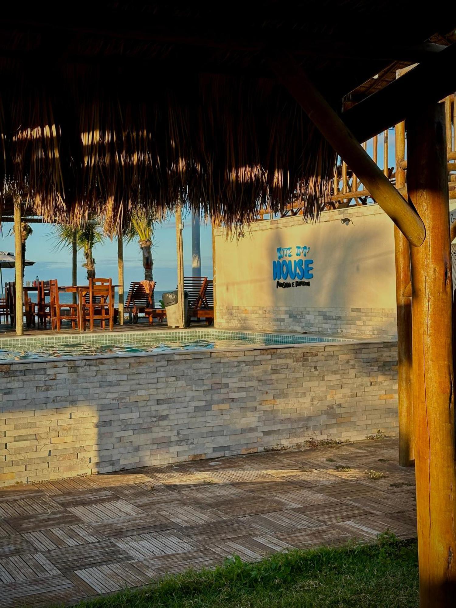 Seu Pedro Lounge Praia - Pousada E Kite Center Icapui Exterior photo